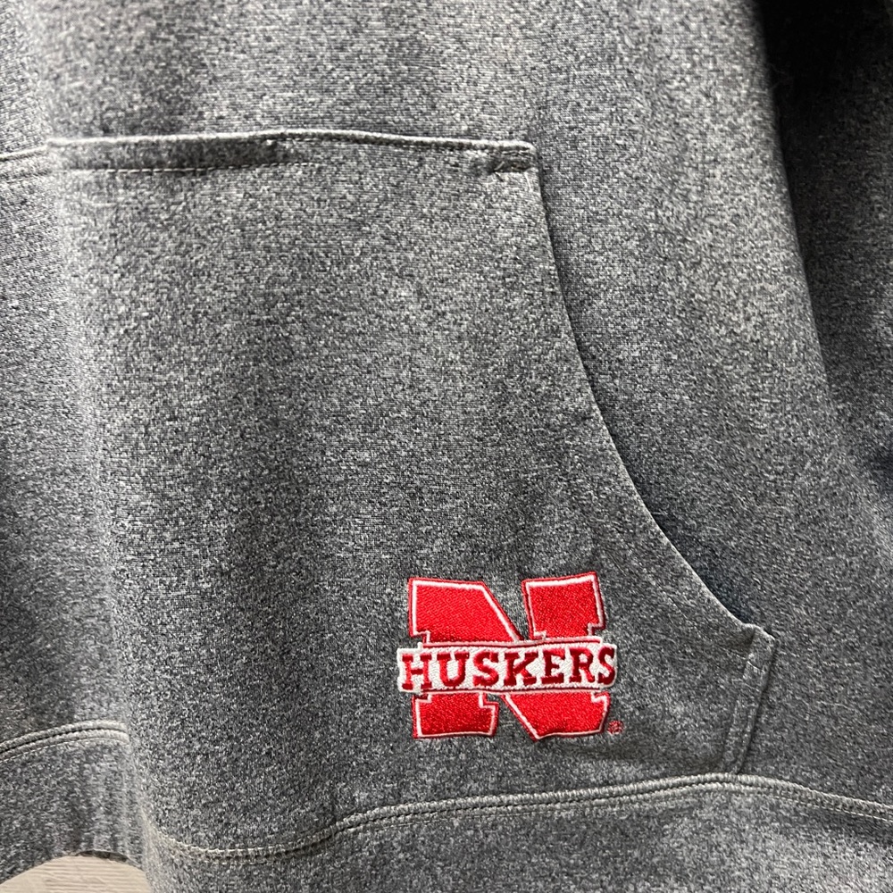 Huskers Nebraska gray red sweater hoodie sz medium unisex - Picture 7 of 8